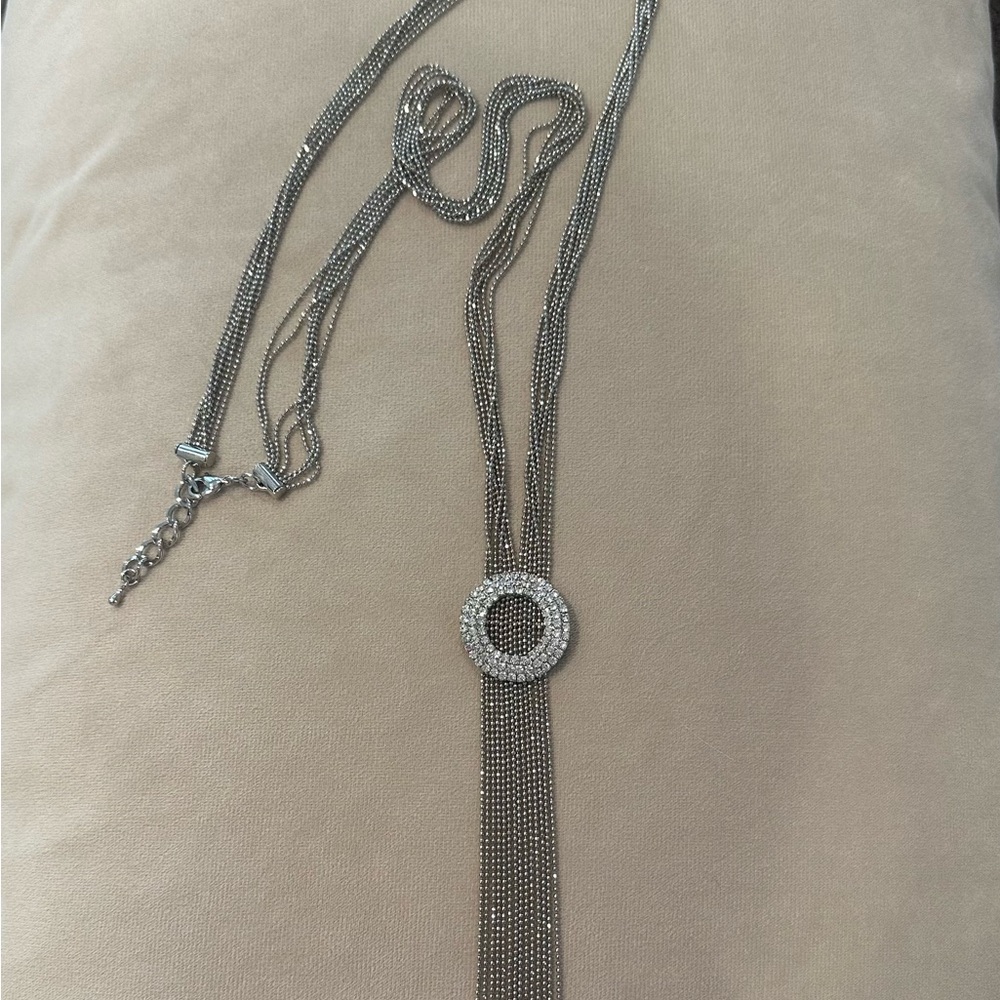 Elegant Silver-tone Necklace with Crystal Accents
